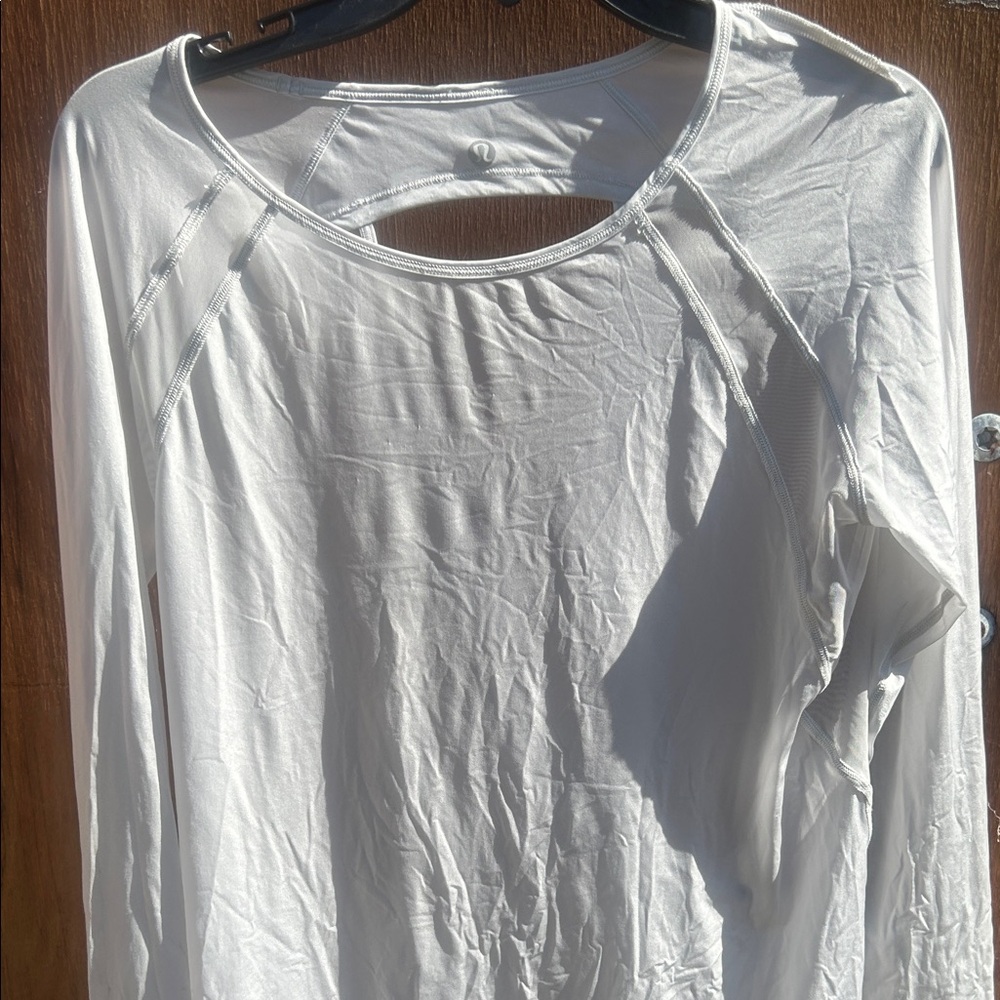 Lululemon top. Sz small. Euc